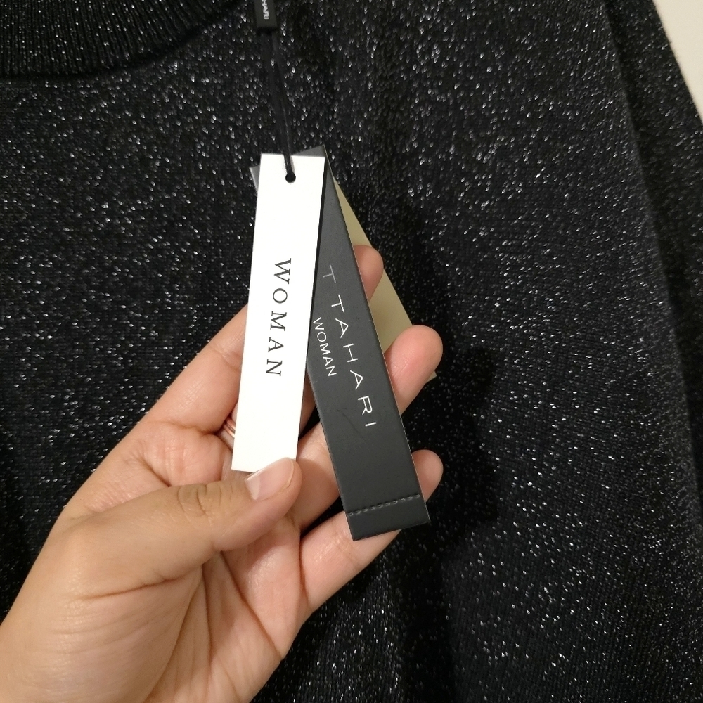 T TAHARI Plus Size Glitter Metallic Black Knit Crewneck Sweater, Longer Back, 1X - Picture 12 of 17